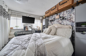 Photo 24- click for photo gallery